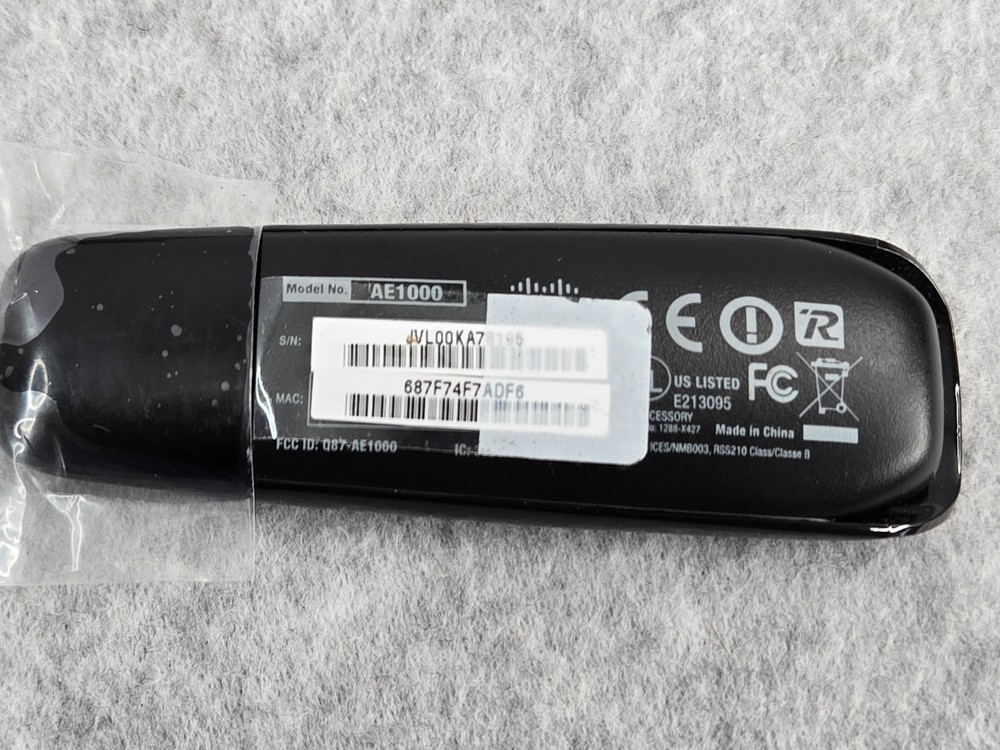 Cisco Linksys AE1000 High Performance Wireless USB Adapter w/Stand Dock