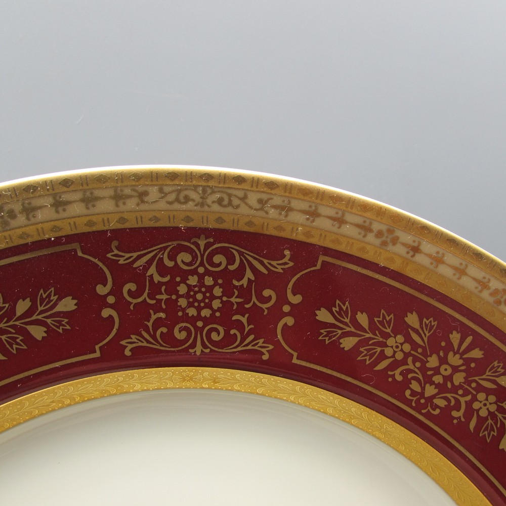 Mikasa Fine China Dynasty - Red 5pc Place Setting