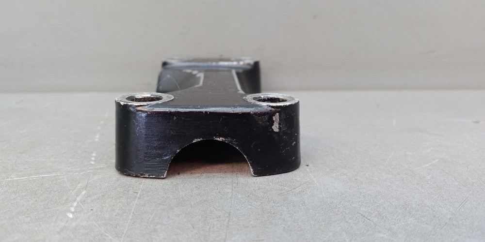 Suzuki GS 500 550 750 850 handlebars clamp, bracket