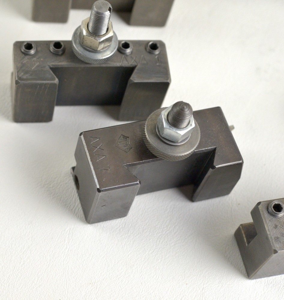 Aloris AXA Quick Change Tool Post Set – 7 holders