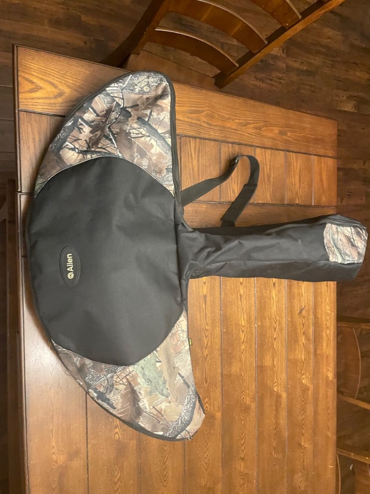 Barnett Jackal Crossbow with Allen Case