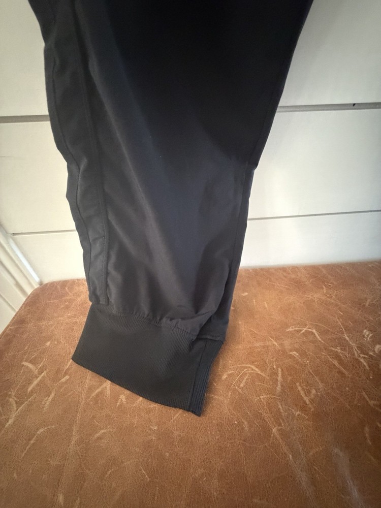 Women Gapfit Jogger Black Large