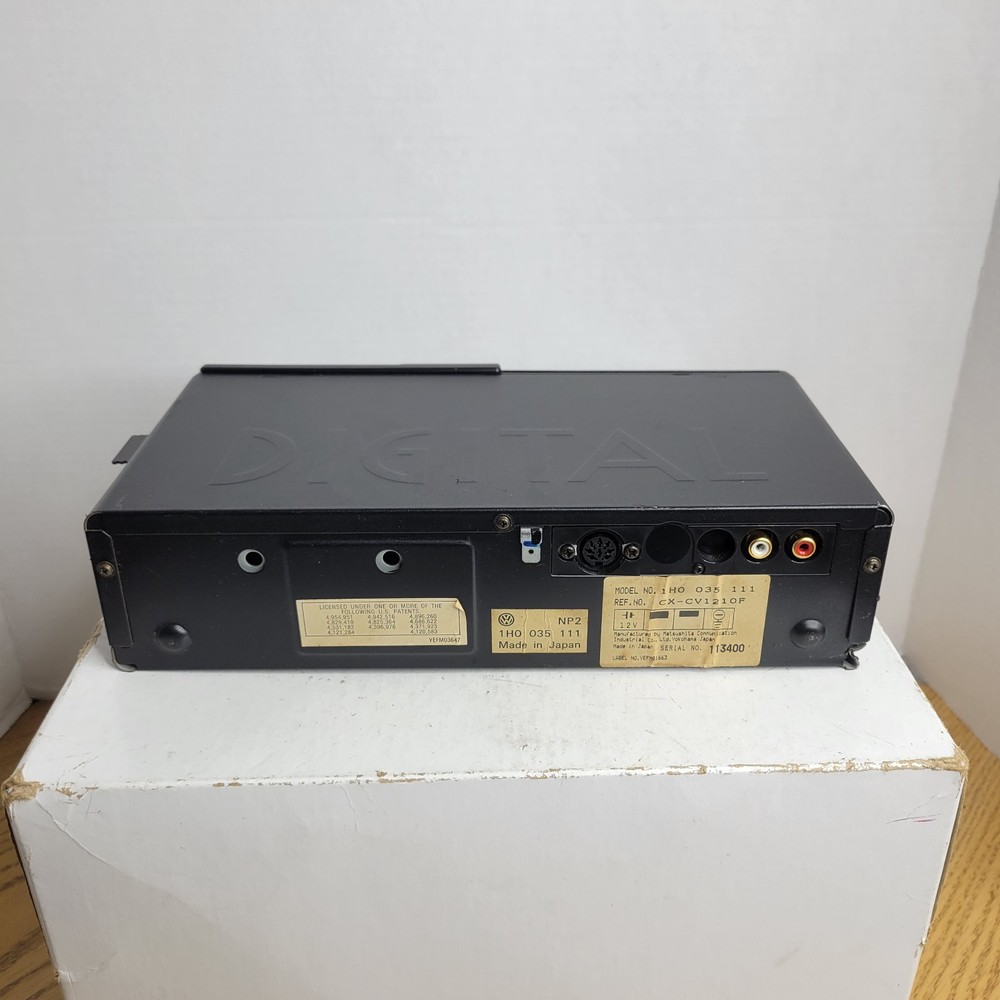 VW 6 Disc CD changer Model 1HO 035 111 Black Used