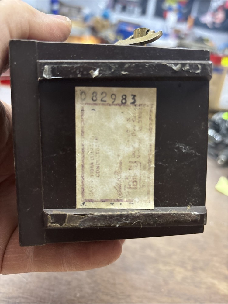 Vintage Seth Thomas wind up metronome (B-8)