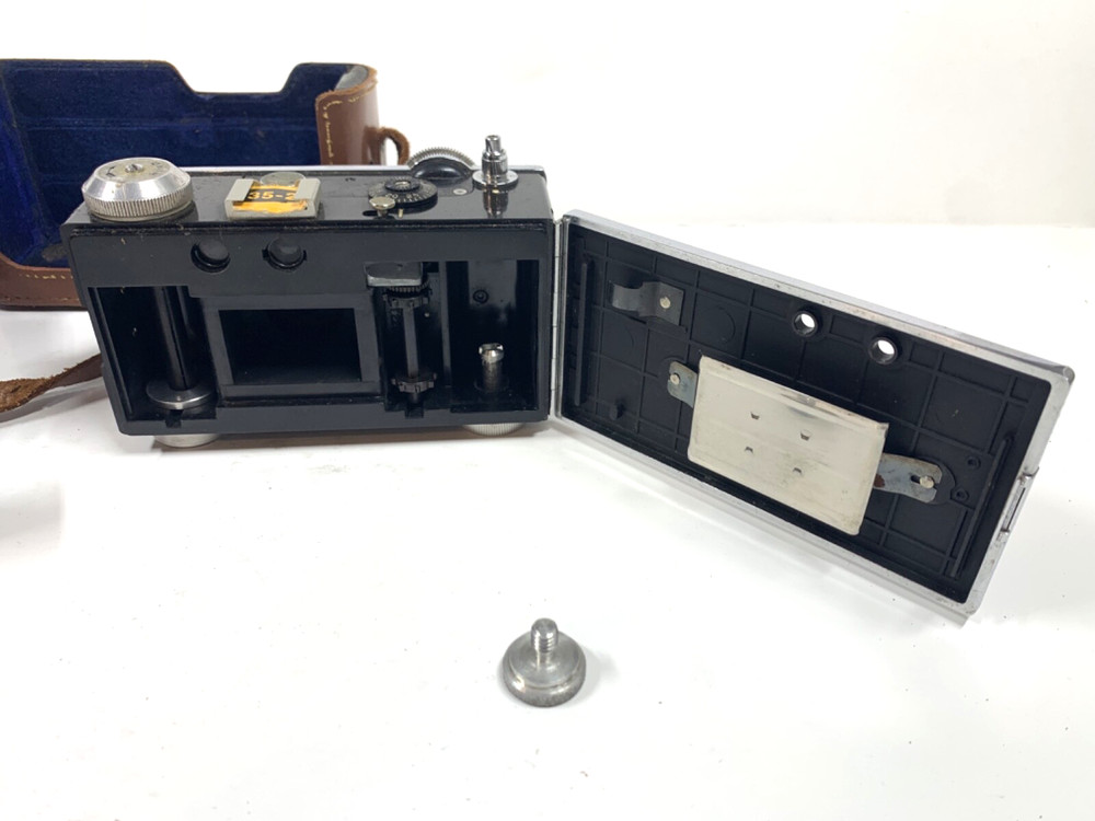 Vintage Argus 35mm Camera Leather Case Not Tested