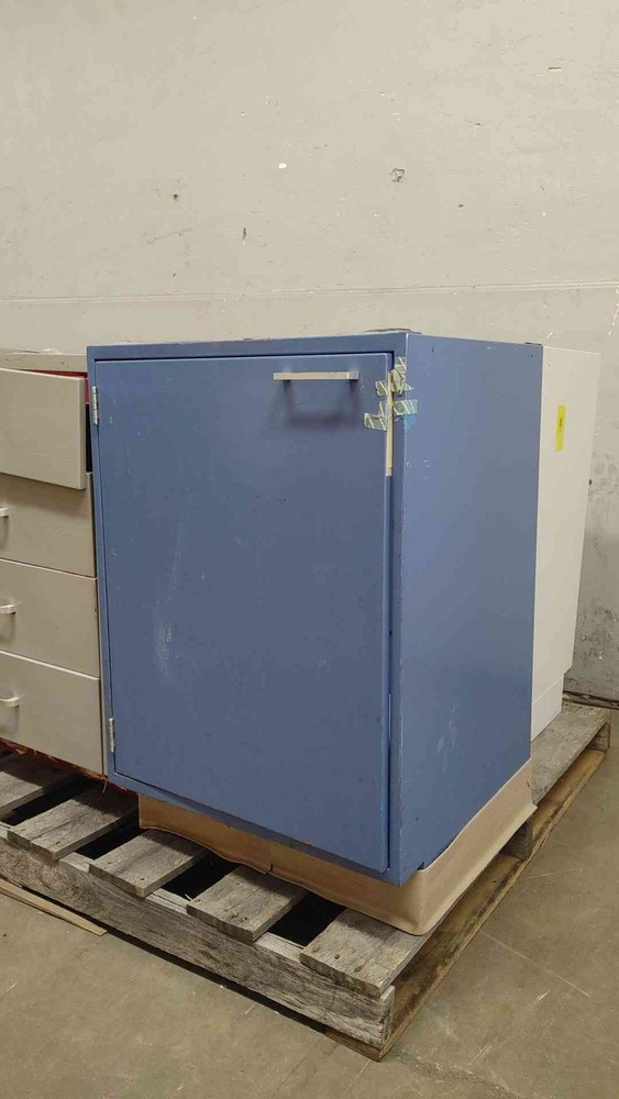 2' Hamilton Single Door Casework (108663)