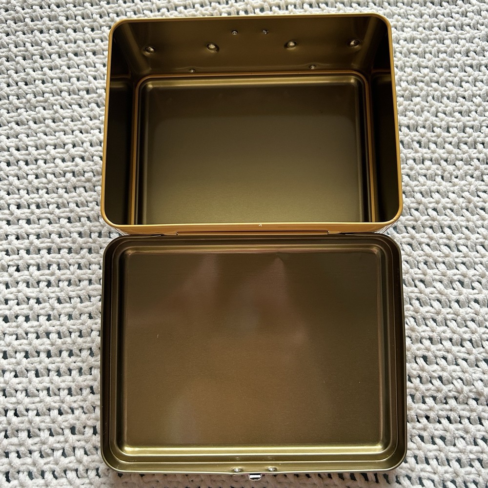 Alaska - Metal Tin Lunch Box