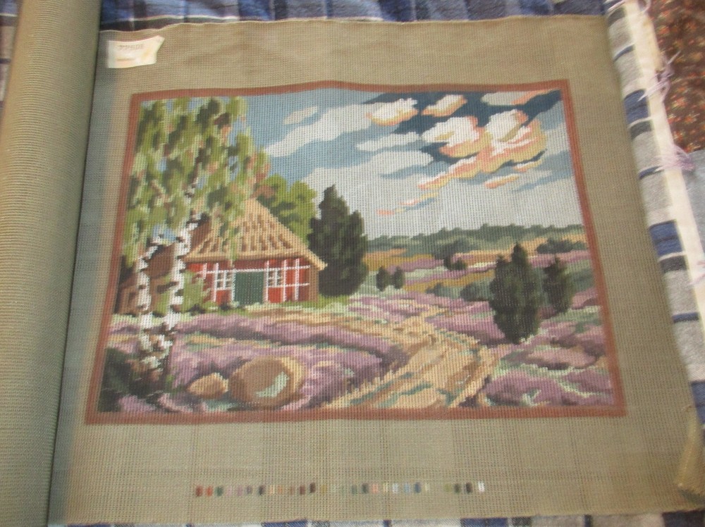 Vintage Halbstich Cottage Needlepoint Canvas #77508