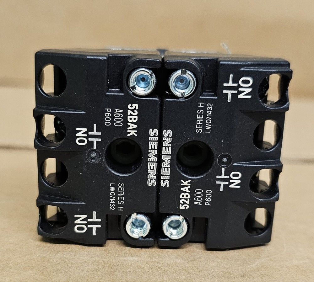 Siemens 52SA2BDBK2 Short Lever Spring Return Selector Switch Operator