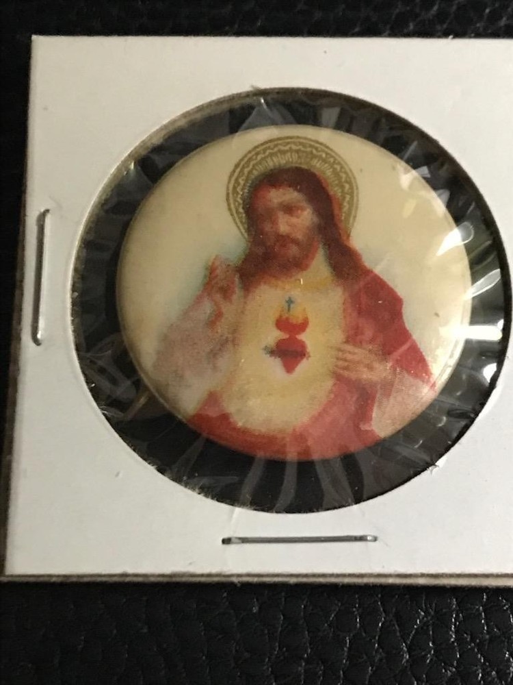Vintage  Pinback - Jesus -  #42800