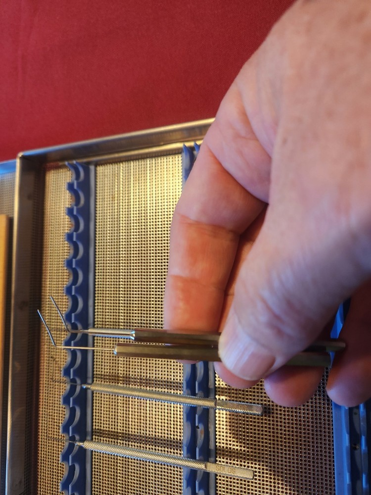 Sterilization Tray Aluminium with Opthalmic Surgical Instruments