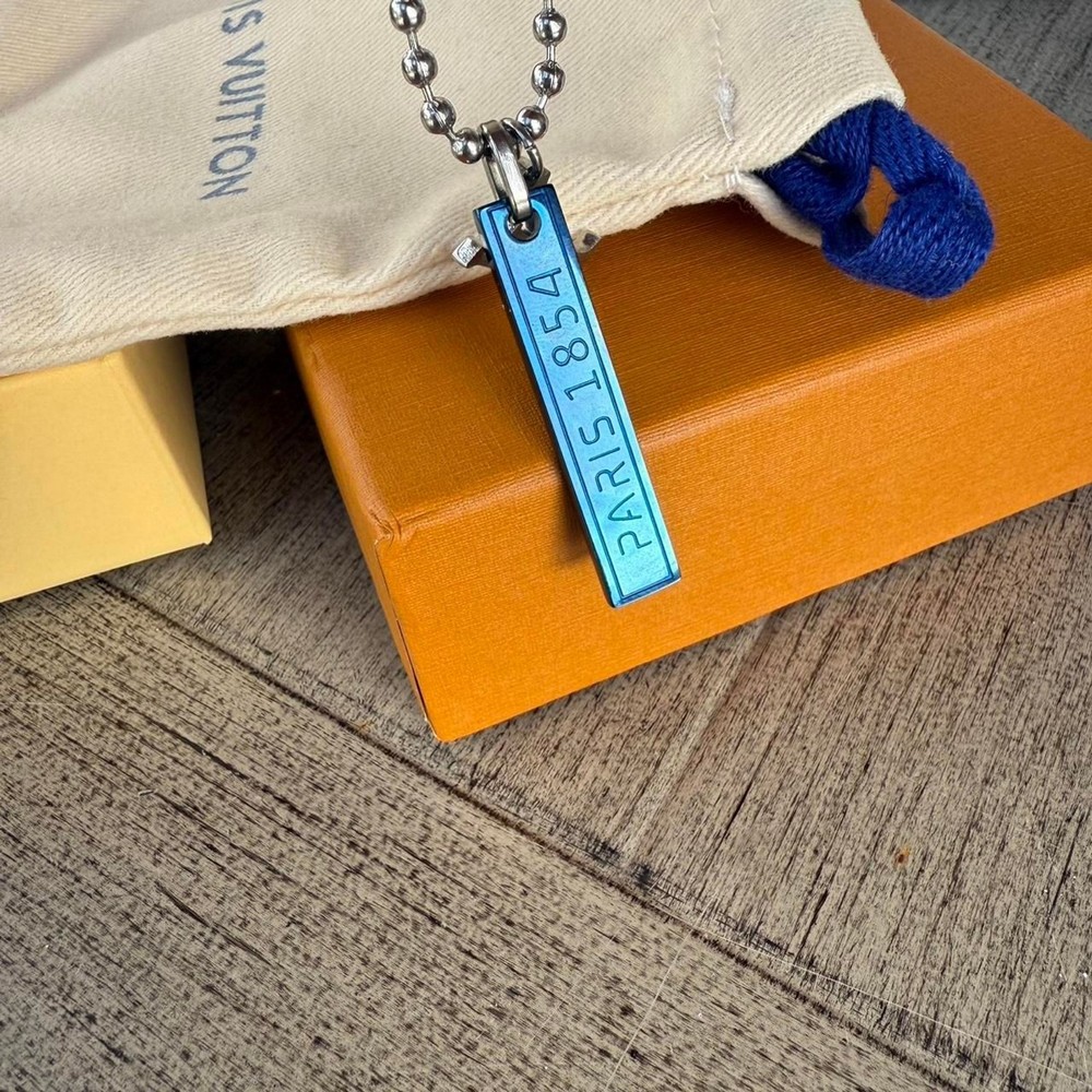 Louis Vuitton Galaxy Satellite  Chain Silver Logo LV