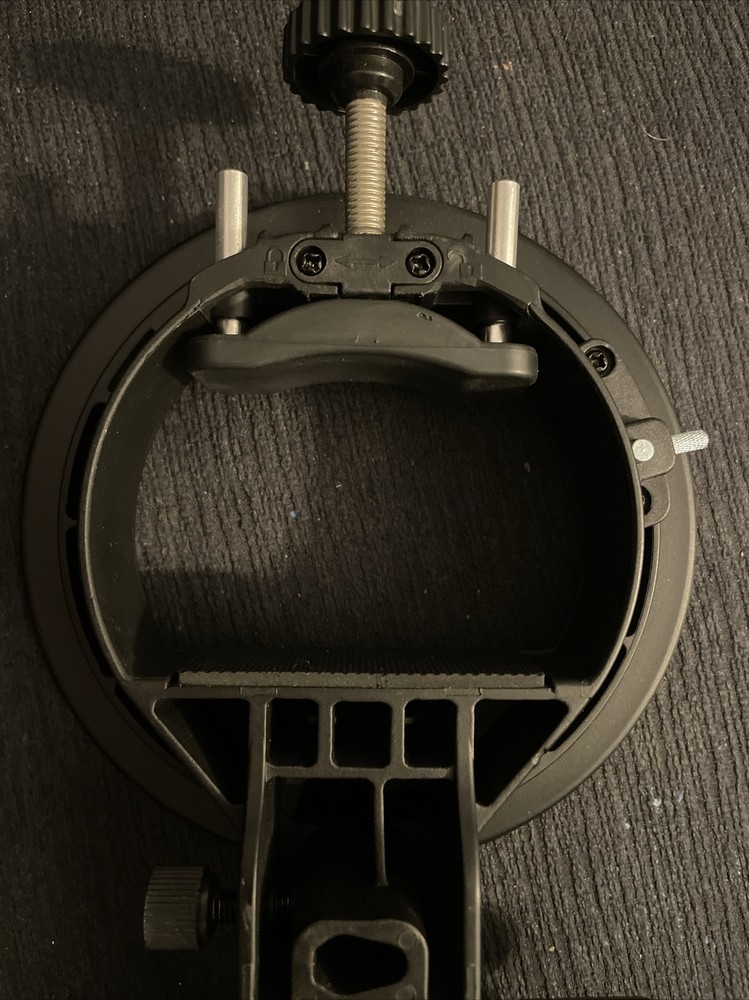 Neewer S-type Flash Speedlite Bracket Mount