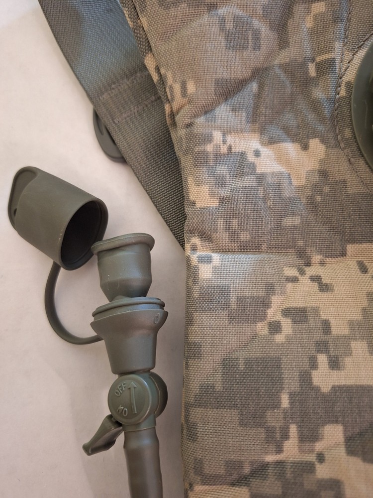 CamelBak Hydration Pack & Bladders Lot of 2 Backpack Water System 3 bladders