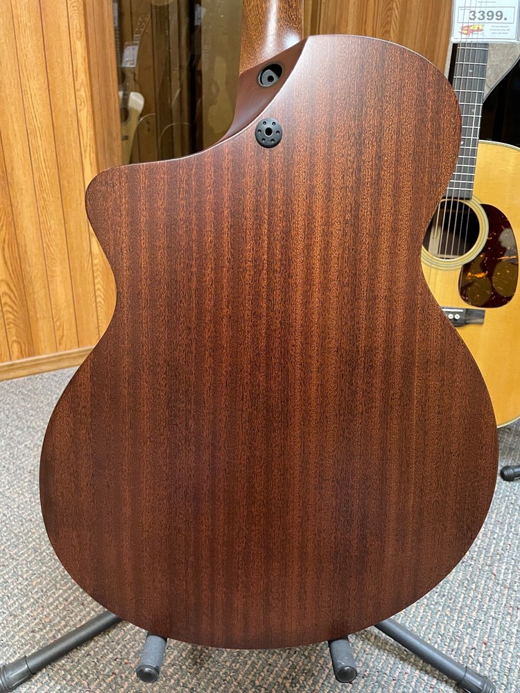 MARTIN SC-10E SAPELE