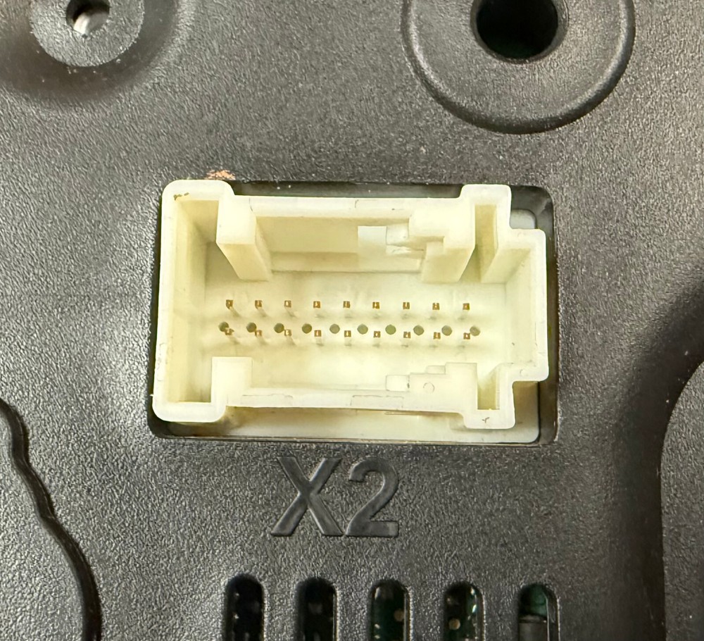 FREIGHTLINER Evolution Instrument Panel/Gauge Cluster A22-74911-500