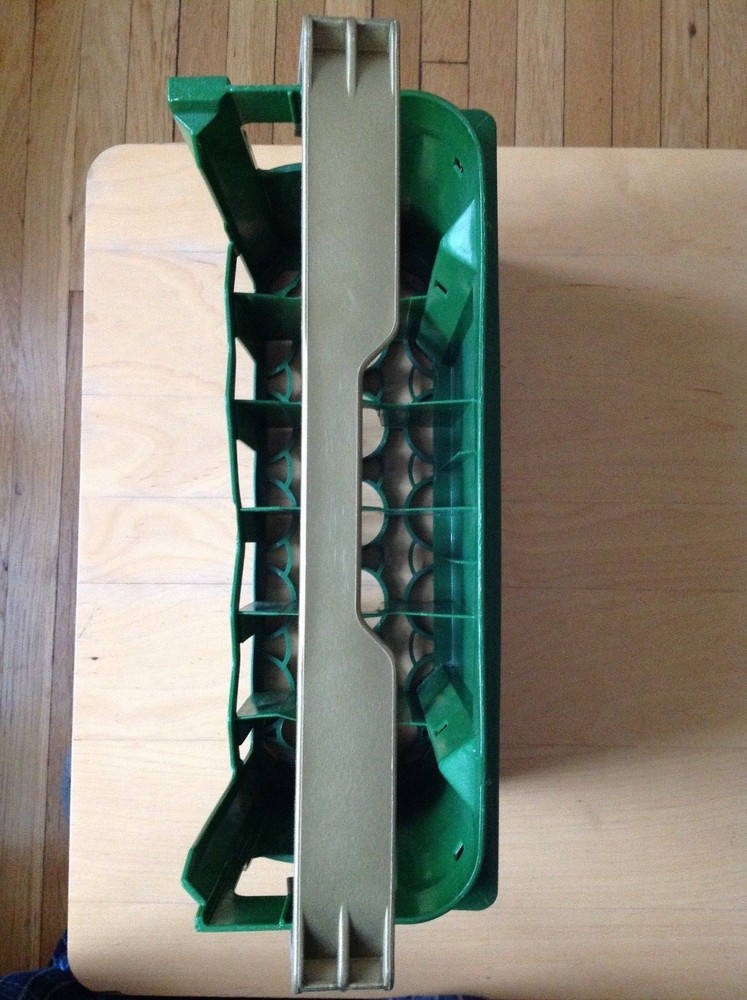 Waldhaus Premium Bier Schwarzwald Retractable Handle 12 Bottle Stackable Carrier