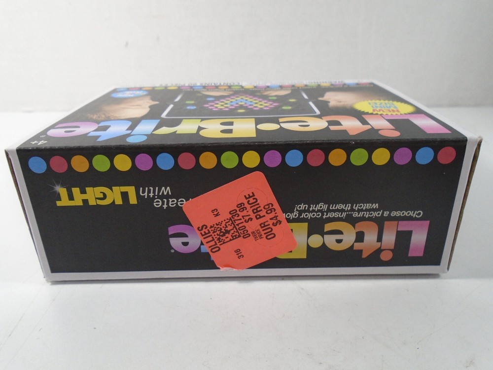 2021 BASIC FUN--LITE BRITE--85 MINI GLOWING PEGS (NEW)