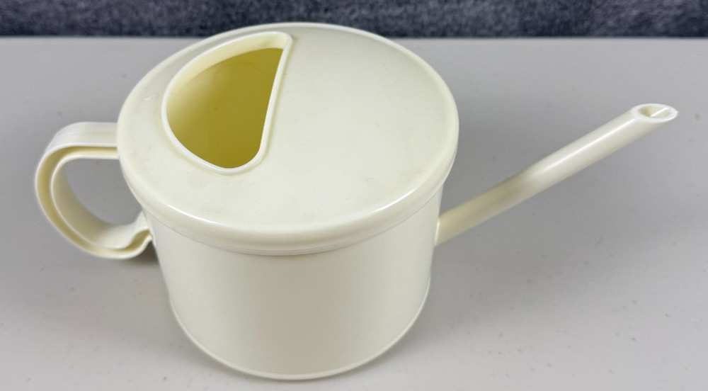 Gardener Plastic Watering Can
