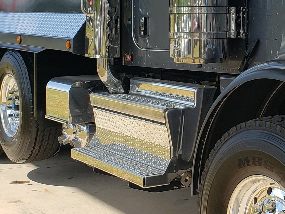 Peterbilt DPF Box Step Brackets - New Models 389 567 579