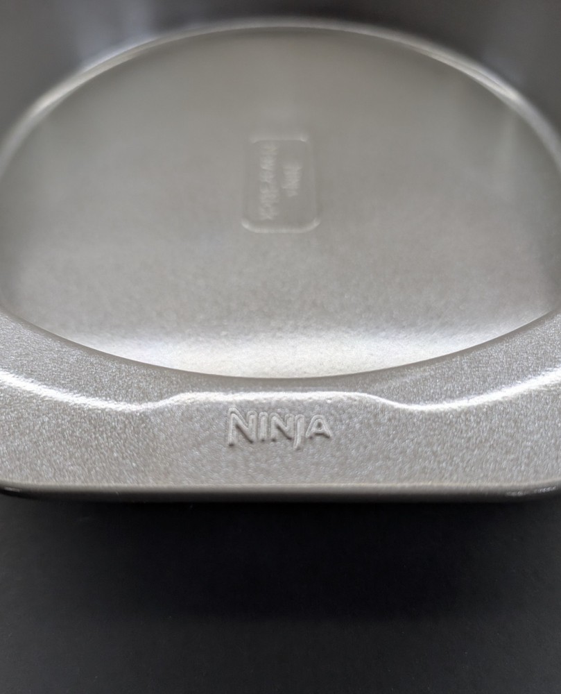 Ninja Premium 9" Round Cake Pan