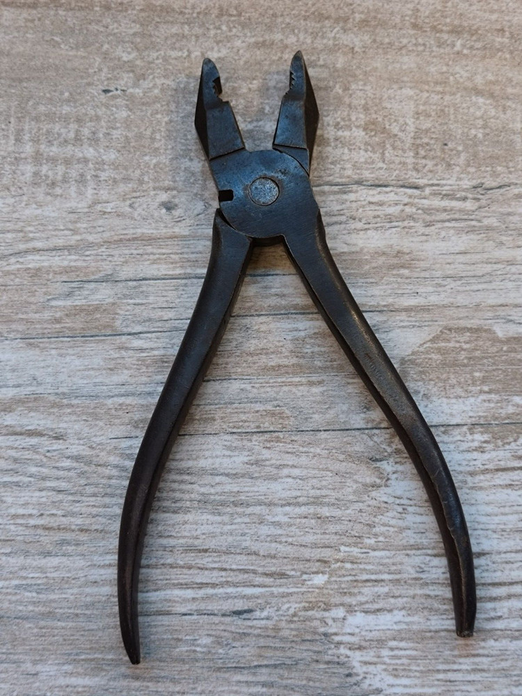 Nice Vintage 8" Combination Pliers