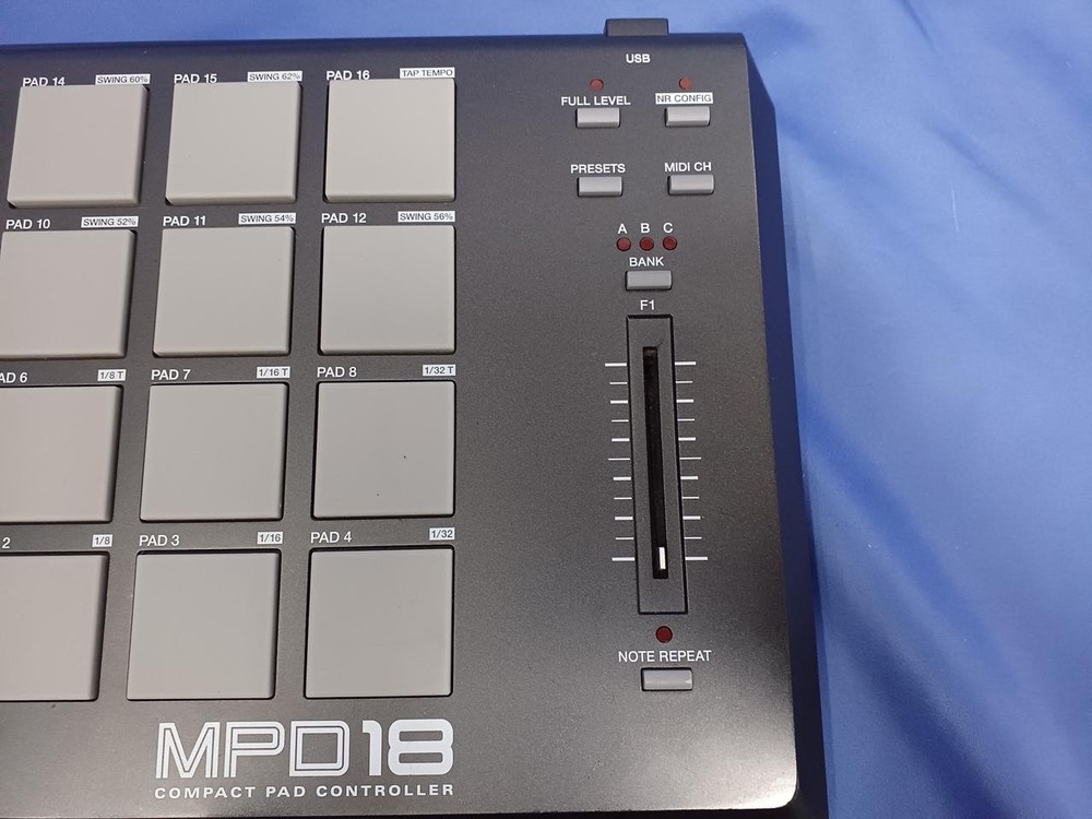 Akai Professional MPD18 MIDI Pad Controller