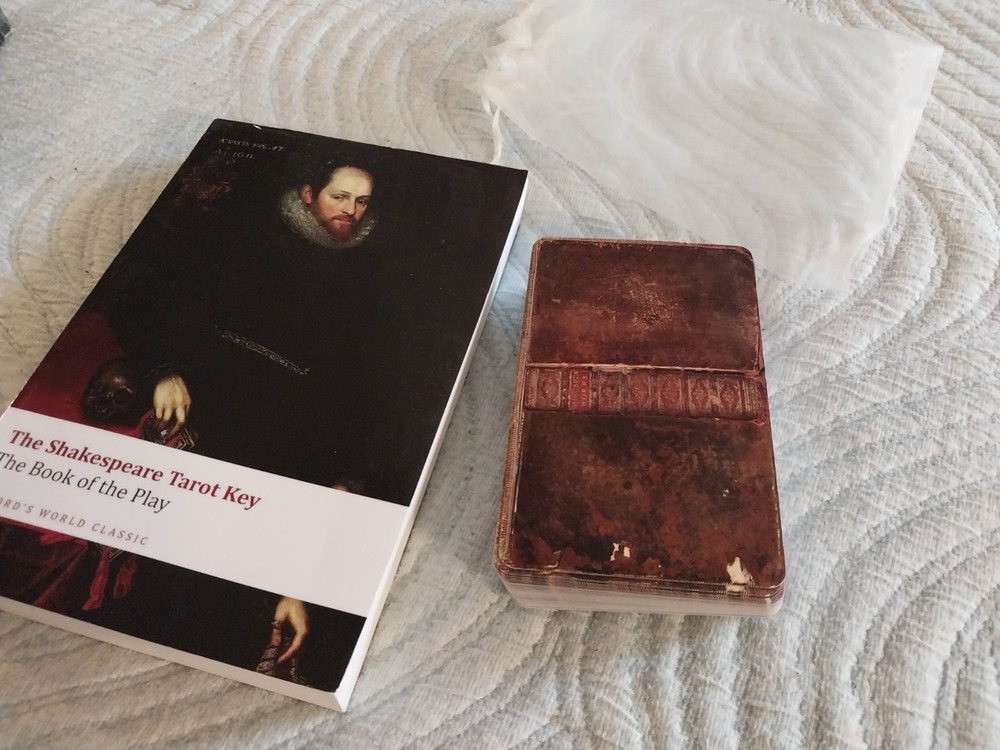 Indie Shakespeare Tarot And Book