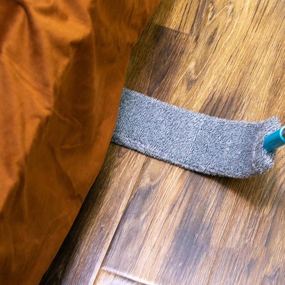 Flat Duster Retractable Long Handle Microfiber Duster Under Appliance