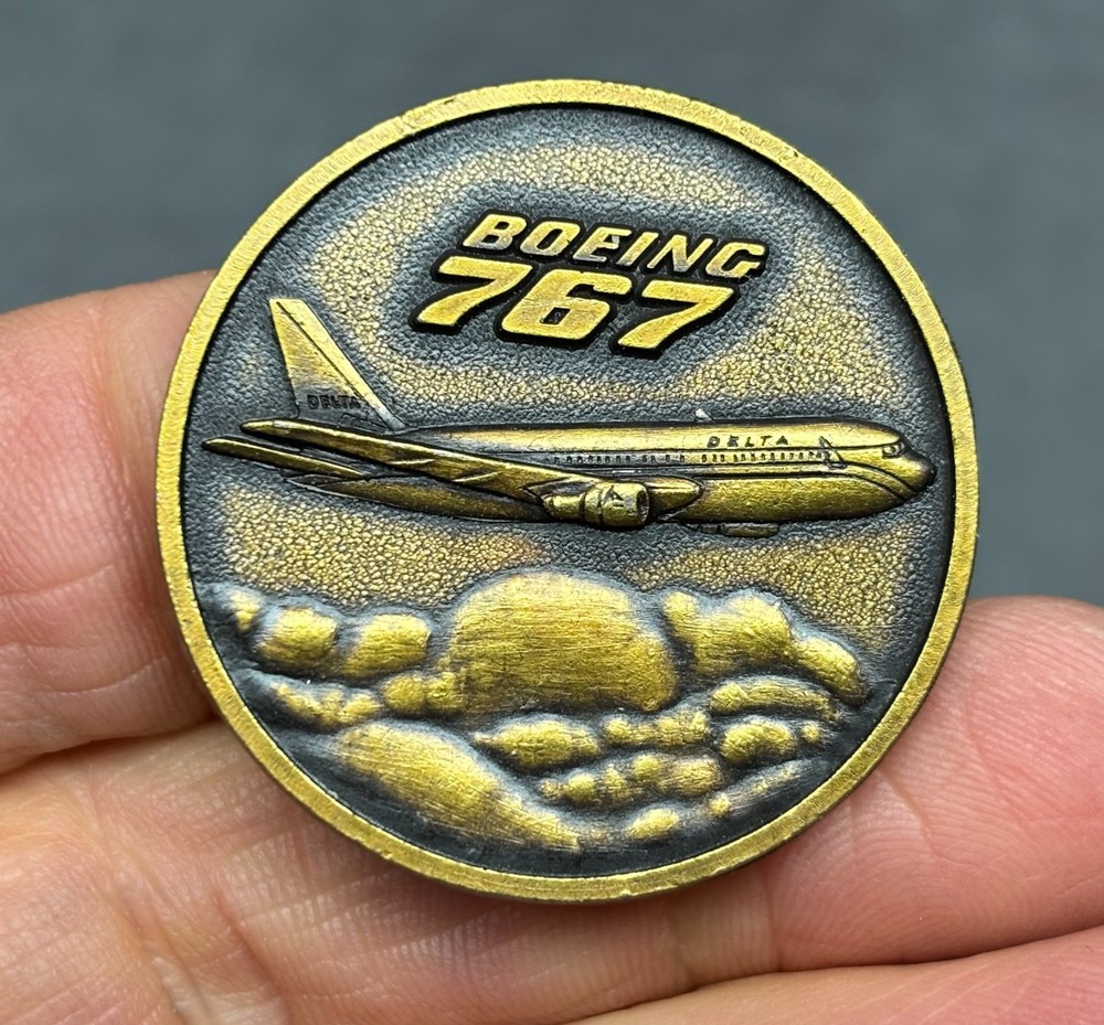 1982 Delta Airlines & Boeing Commemorating Project 767 Coin