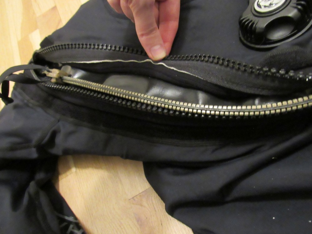 Whites Fusion Drycore Tech Drysuit Small / Medium /w bag