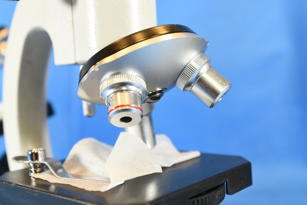 3 Microscopes