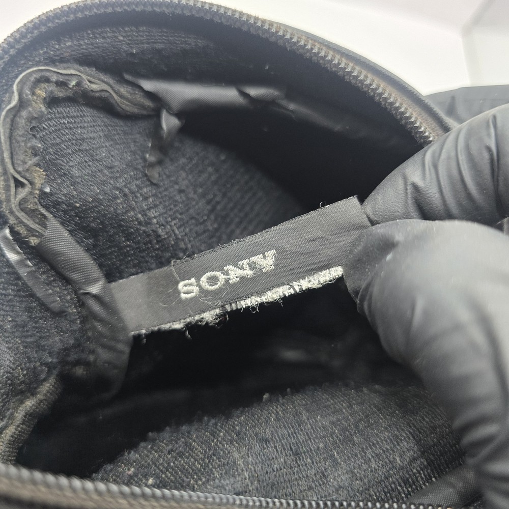 Sony Walkman CD Projects Player Carry Case Black 90s Vintage Strap