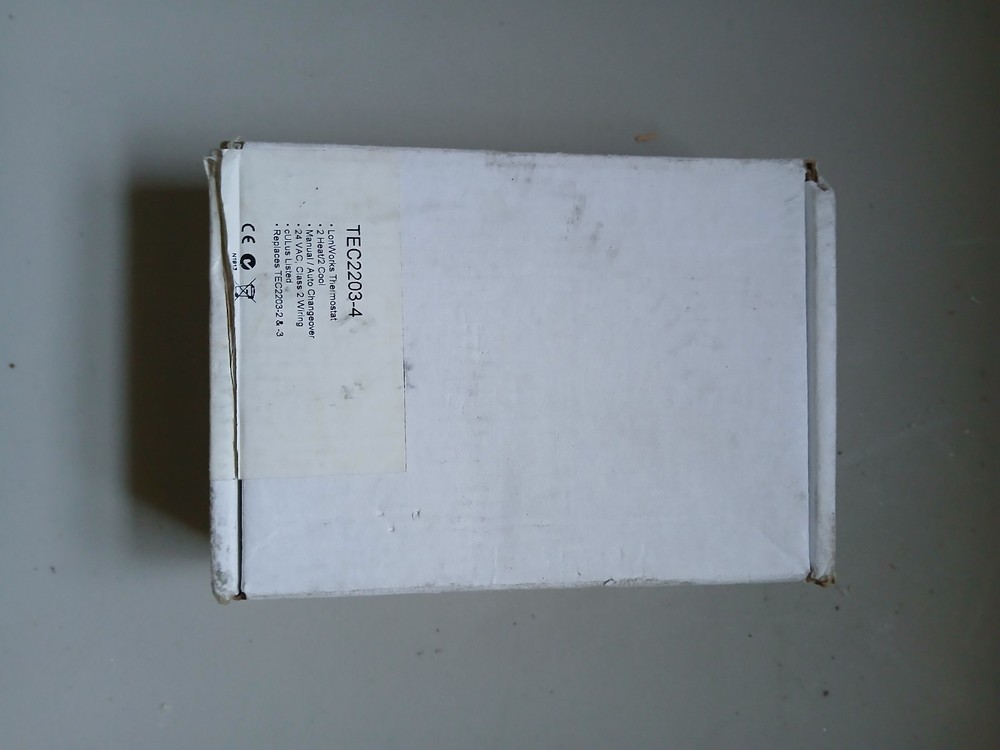 Johnson Controls TEC2203-4 Lonworks multi stage network thermostat