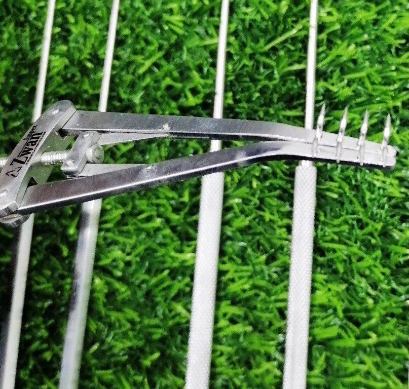 26pcs Basic General Hand Palm Wrist Surgery Plastic & Veterinary Instruments Set