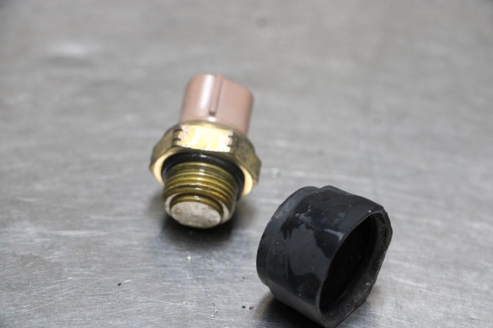 08-12 Ninja 250 EX250 250R Coolant Temperature Radiator Sensor