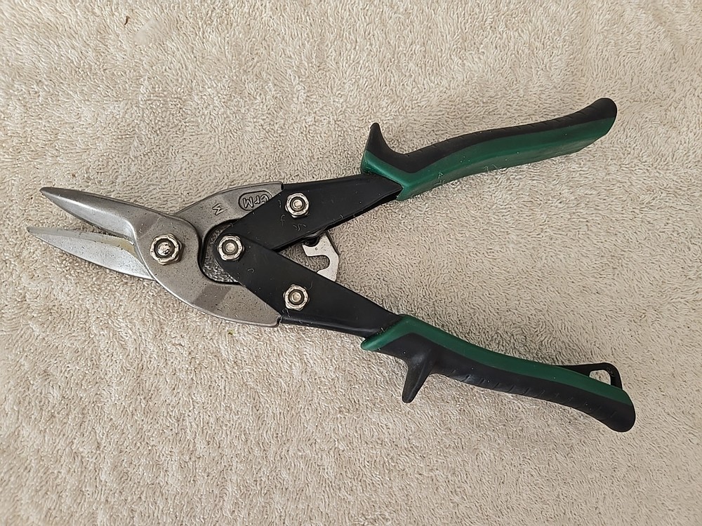 Rhino Snips.