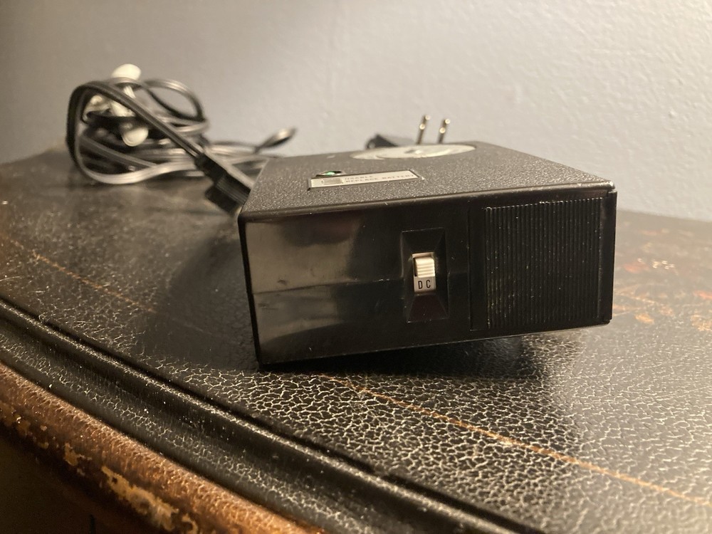 Vtg Gold Crest SR 50 CD Solid State Flash w/handle grip & 2 Plugs