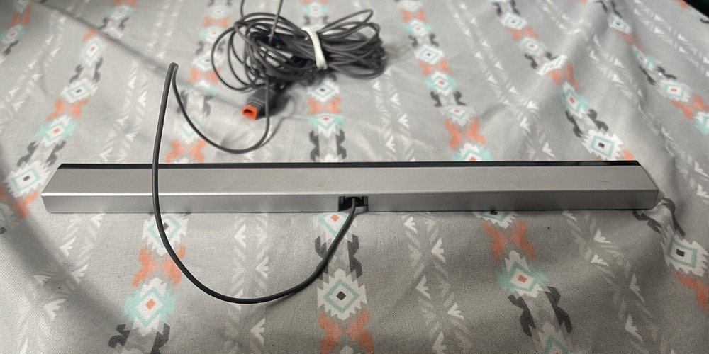 Nintendo Wii U Motion Sensor - White UNTESTED