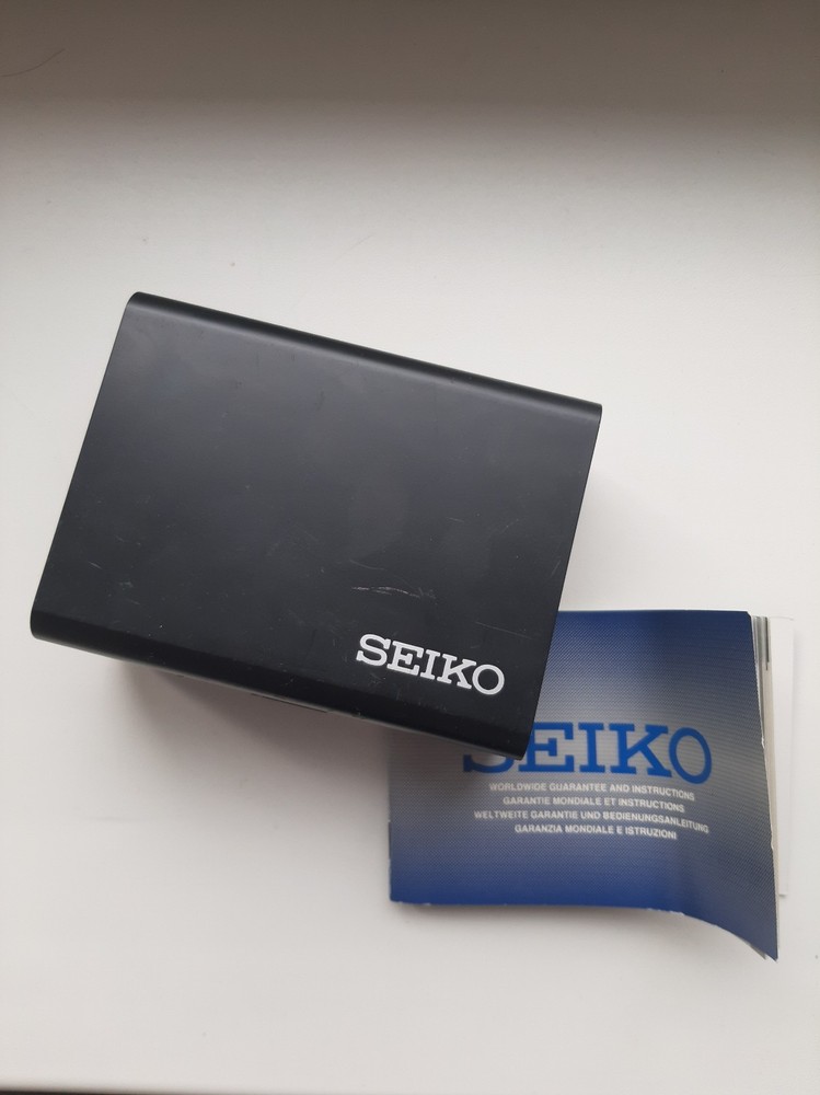Seiko Watch Box only.