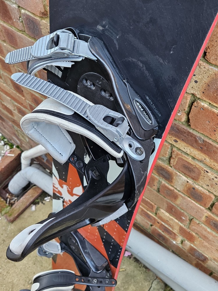 FORWARD 152 Snowboard With Snowpro Bindings (Large)