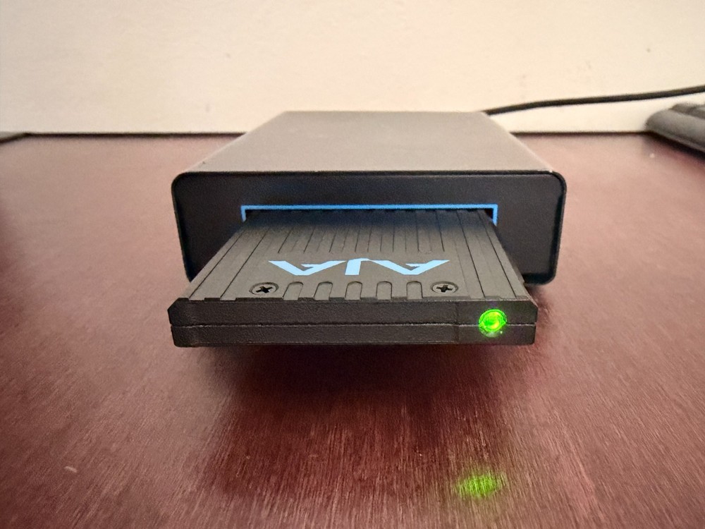 Atech Flash Technology Blackjet VX-1P USB 3.1 Gen 2 Red AJA Pak Reader USB-C