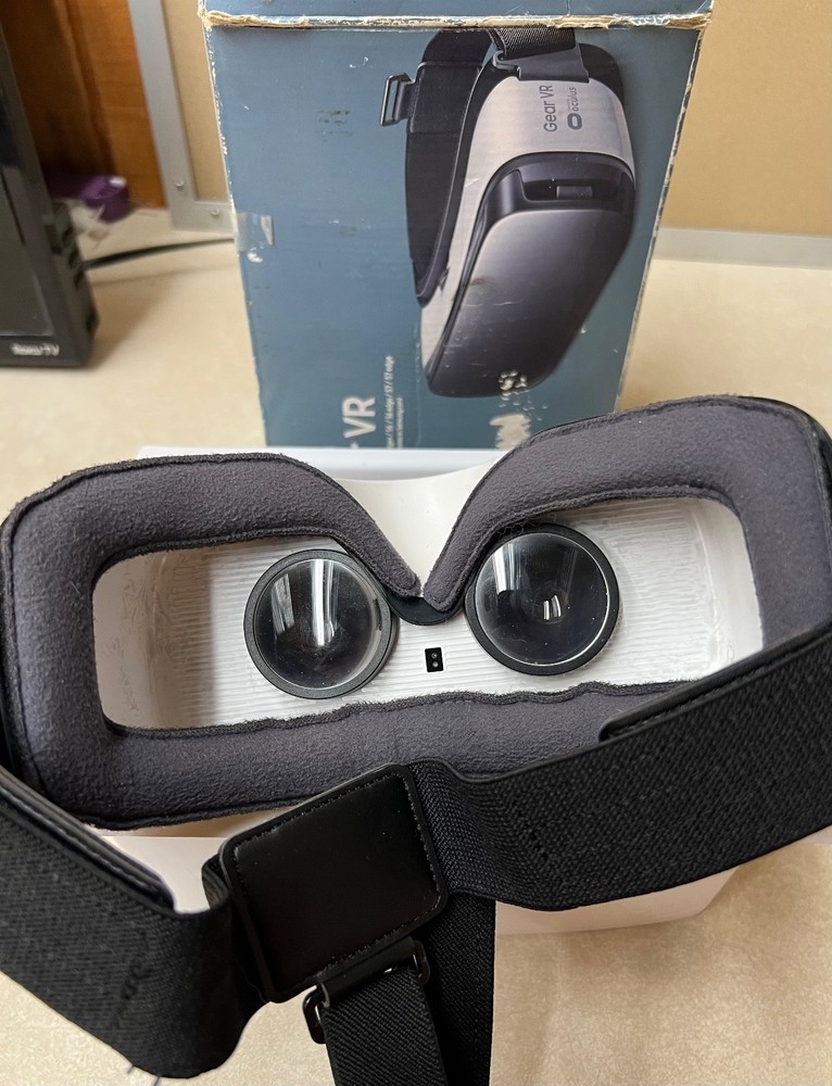 Samsung Gear VR Powered by Oculus