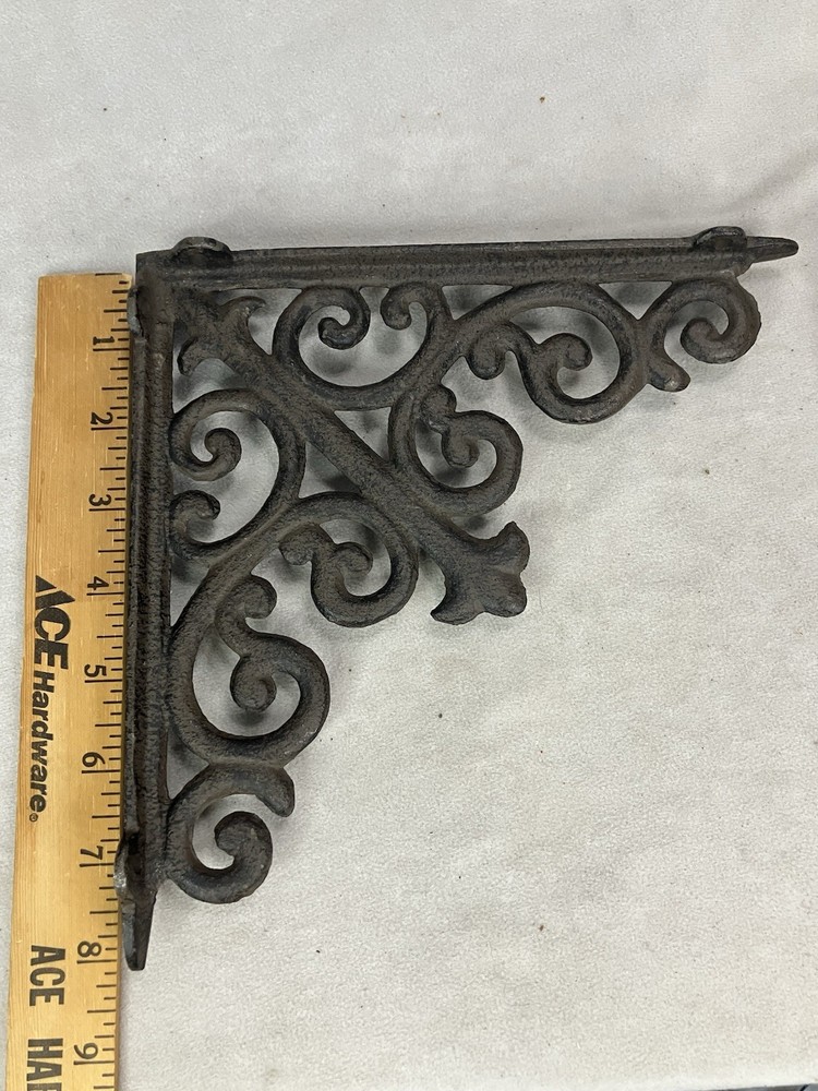Cast Iron Shelf Bracket Ornate