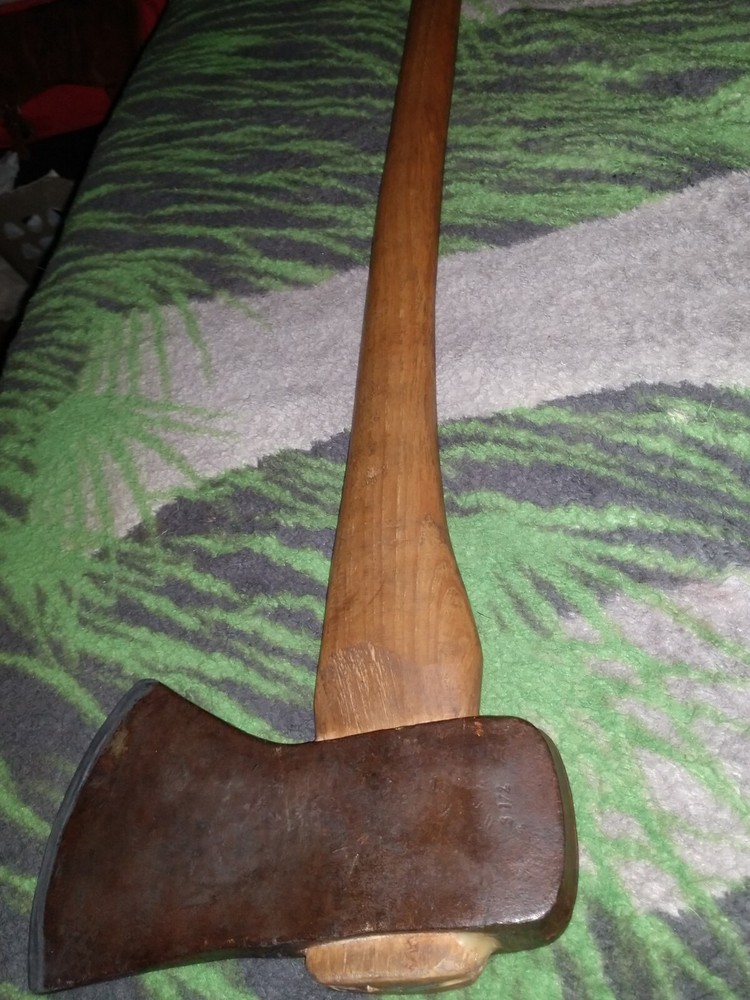 Vintage 3-1/2lb USN Axe 31"Hickory Handle