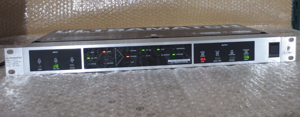 Behringer Ultramatch SRC2000 Sample Rate Format Converter