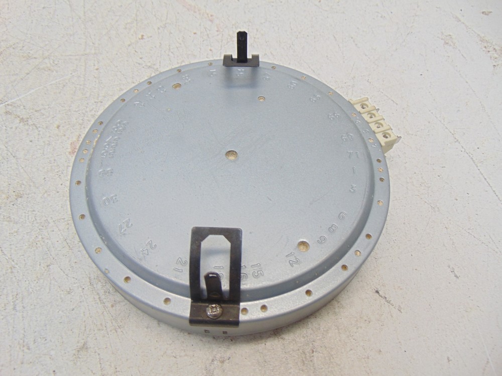 Frigidaire Range GLEFZ384GCA Element 100W 5304526286