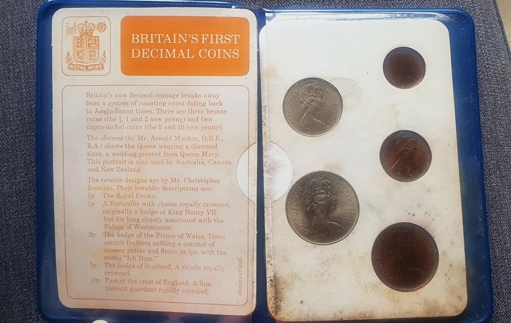 BUNDLE OF BRITISH COINS