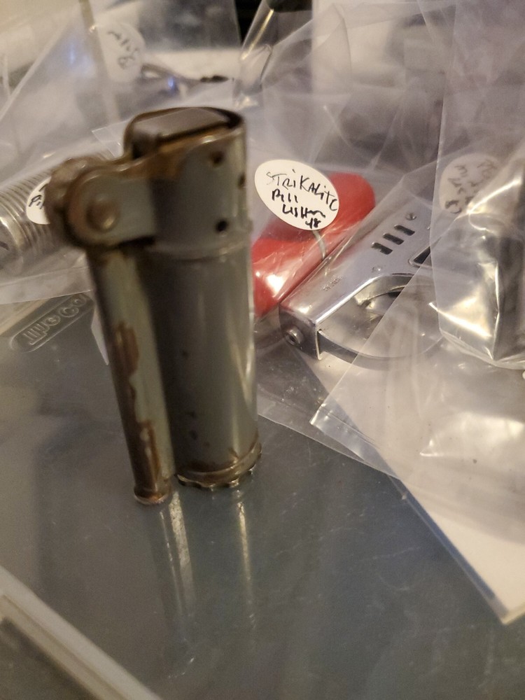 Dunhill WWII Vintage Service Lighter