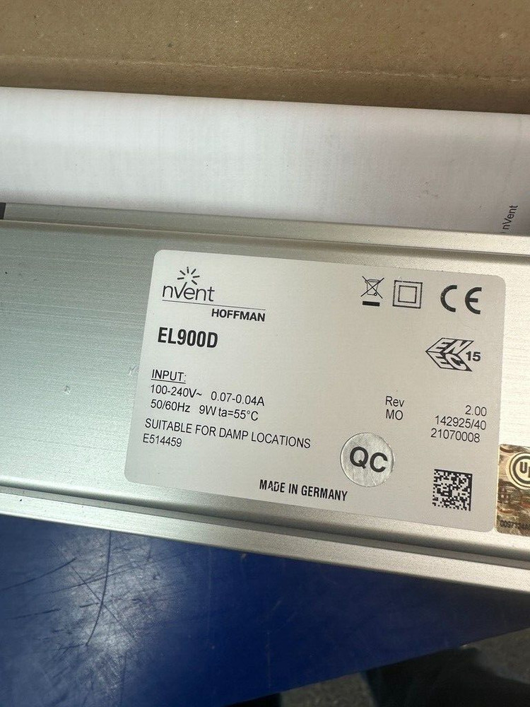 Hoffman nvent EL900D, LED Enclosure Light, 100-240V Priority Mail, New